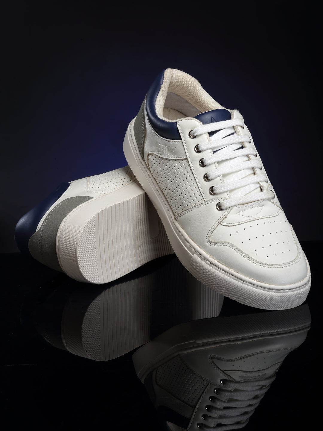 Discover more than 254 mens white casual sneakers super hot