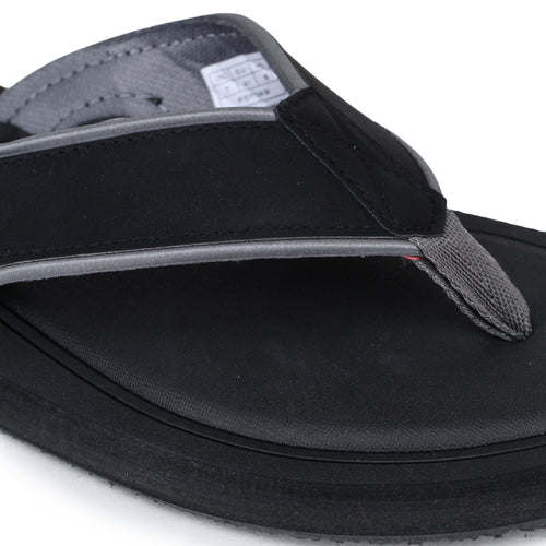 Load image into Gallery viewer, Black Solid Rubber Slip On Casual Slippers For Men
